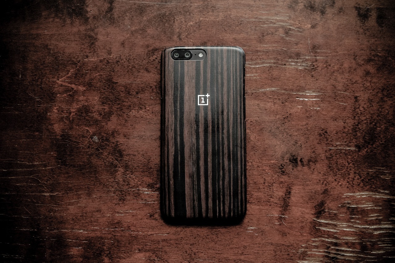 OnePlus Unveils OxygenOS 14: A Buzzword-Fueled Android 14 Upgrade