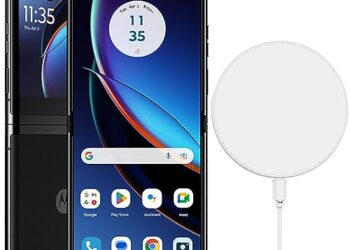 Moto Razr+ 5G 2023 (256GB, 8GB) 6.9" Foldable AMOLED, Snapdragon 8+ Gen 1, US 5G / Global 4G LTE (GSM Unlocked for T-Mobile, Metro, AT&T) XT2321-5 (w/Fast Wireless Charger, Black) (Renewed)